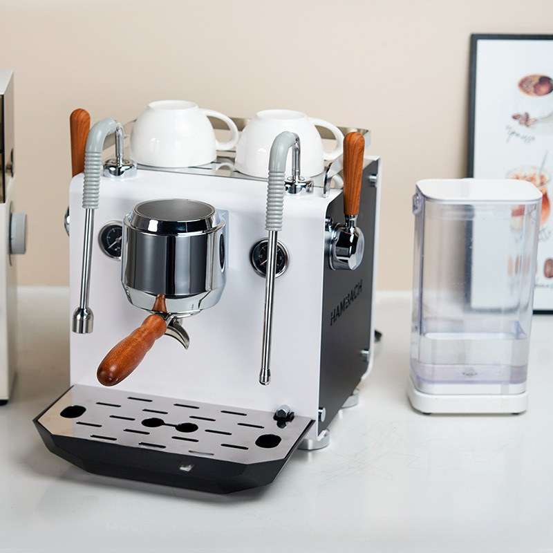 Włoski półautomatyczny ekspres – Coffee Equipment Manufacturers recenzja i cena